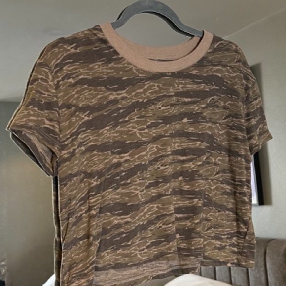 ALTERNATIVE APPAREL Cropped Boxy Tee, Camo, XS - Picture 3 of 7